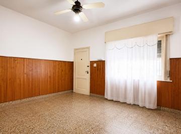 Casa · 57m² · 3 Ambientes · Casa en Venta Berazategui 2 Dorm. y Patio
