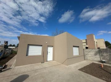 Casa · 3 Ambientes · Casa - Roldán