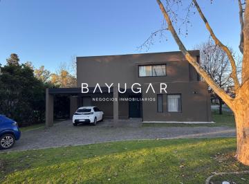Casa · 175m² · 6 Ambientes · 4 Cocheras · Venta Casa en El Barrio Privado Sausalito - Apto Credito
