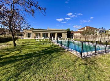 Casa · 150m² · 3 Dormitorios · 4 Cocheras · Venta Casa - Apto Crédito - Barrio Cerrado Haras del Sol - Pilar