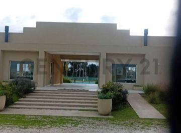 Terreno · 618m² · Venta - Dos Lotes en Barrio Cerrado Fincas Joven