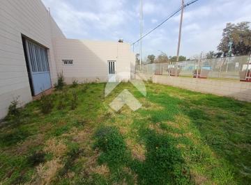 Local comercial · 300m² · 3 Ambientes · Local con Galpon y Gran Terreno Descubierto