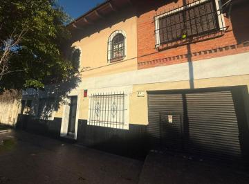 PH de 4 ambientes, Avellaneda · PH con 3 Dorm. en Alquiler en Dock Sud