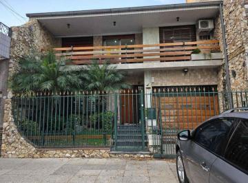 Casa · 175m² · 4 Ambientes · 2 Cocheras · Venta Casa 4 Amb 2 Plantas Cochera Jardin Liniers