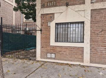Departamento · 43m² · 3 Ambientes · 1 Cochera · Departamento de 2 Dorm.. Planta Baja. Capital
