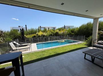 Casa de 7 ambientes, Escobar · Muy Buena Casa, Excelente Distribucion