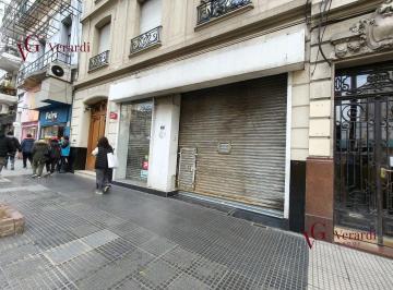 Local comercial · 240m² · Local en Alquiler C/ 2 Departamentos, Caballito.