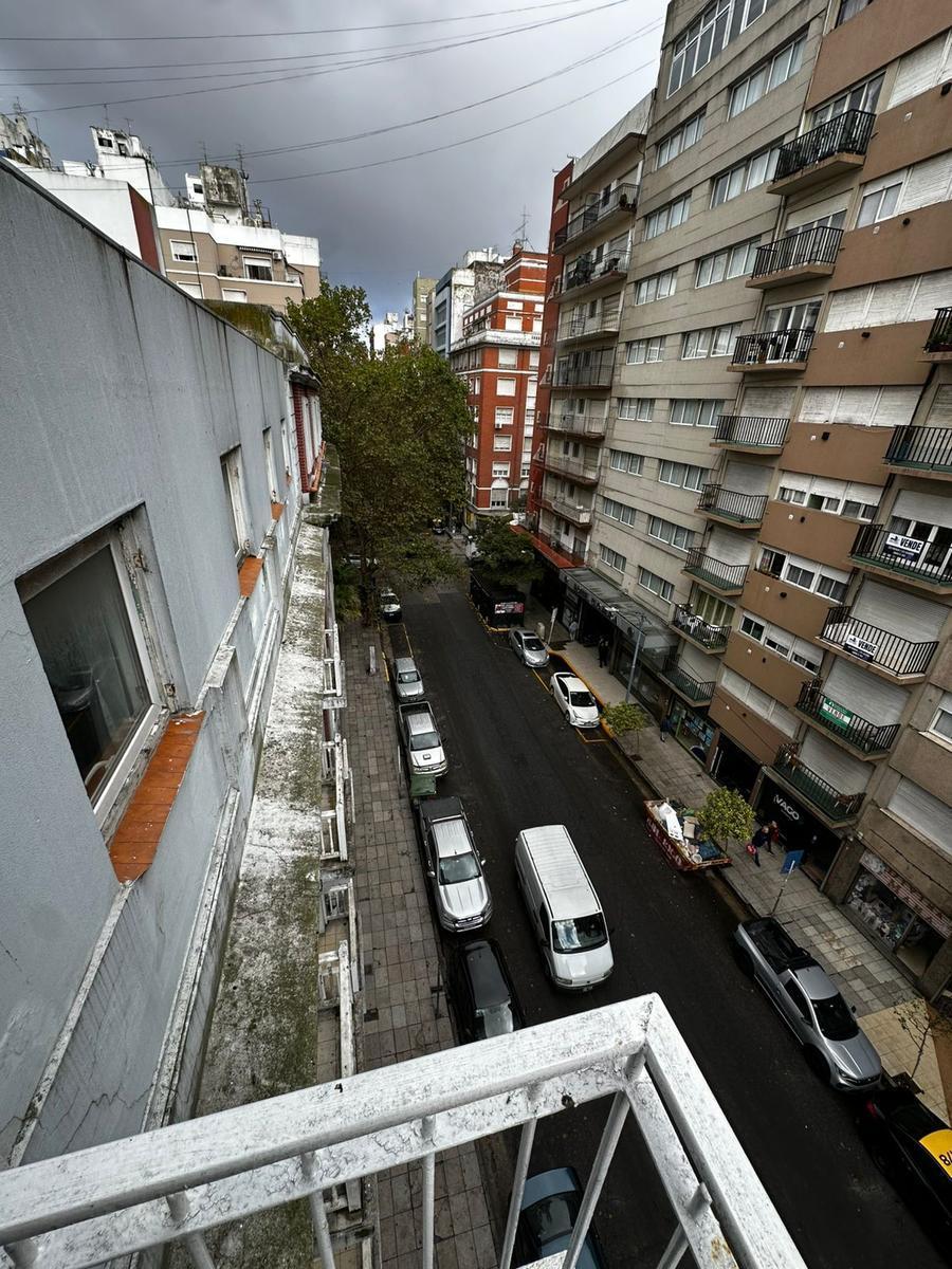 Venta departamento 2 amb. Con balcón al frente - edificio aconcagua - zona centro