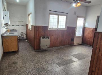 PH · 45m² · 3 Ambientes · Venta PH a Reciclar 2 Dorm.