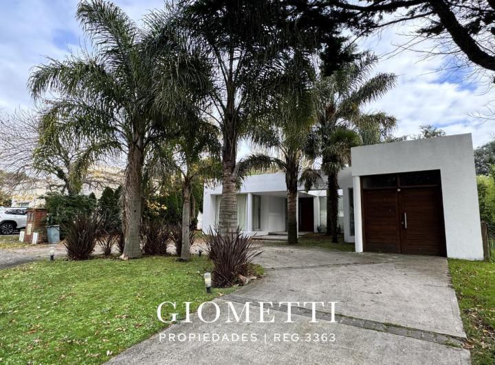 Casa · 170m² · 4 Ambientes