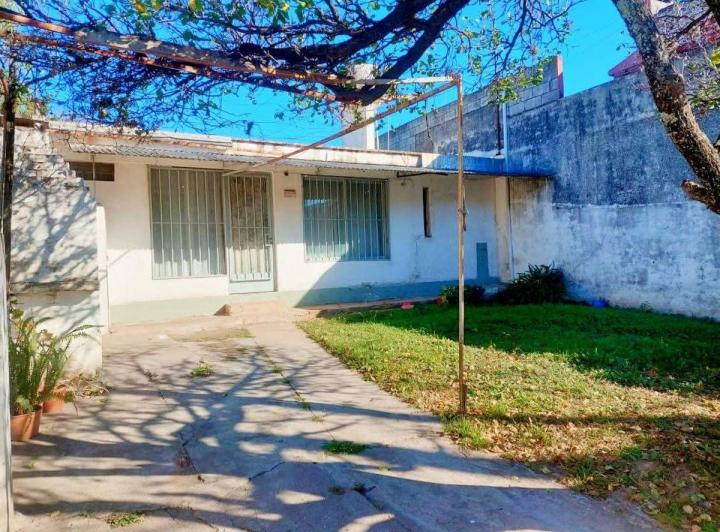 Casa · 60m² · 3 Ambientes · 1 Cochera