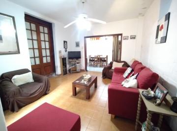 PH · 94m² · 6 Ambientes · PH Tipo Casa Sin Expensas | Terraza y Parrilla en Flores, a m de Caballito