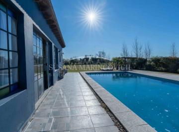 Quinta vacacional · 60m² · 2 Ambientes · Casa Quinta en Azcuenaga San Andres de Giles