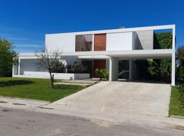 Casa de 5 ambientes, Luján · Casa en Venta 5 Ambientes en Barrio La Concepción Lujan