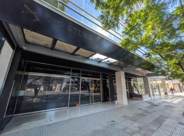 Local comercial · 309m² · 1 Ambiente · 2 Cocheras · Local de 16 m de Frente Sobre Av Libertador