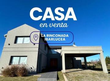 Casa · 260m² · 7 Ambientes · 1 Cochera · Casa en Estancia La Rinconada