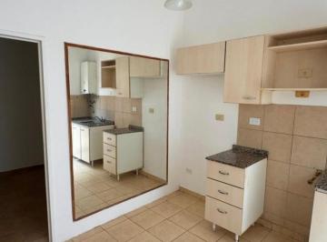 Departamento · 27m² · 1 Ambiente · San Martin 2245 Pb Monoambiente Dividido. Patio