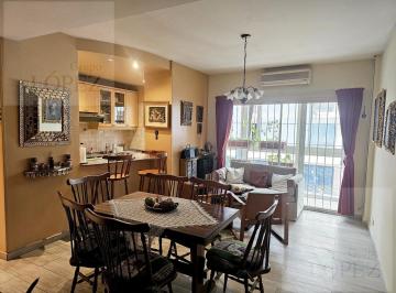 Departamento · 68m² · 3 Ambientes · Venta Dúplex en Belgrano/ Colegiales - 2 Dorm. y 2 Baños – Al Frente con Balcón