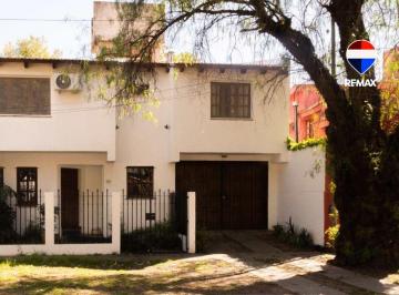 Casa · 79m² · 3 Ambientes · 1 Cochera · Casa en Venta en Tres Cerritos 2 Dorm