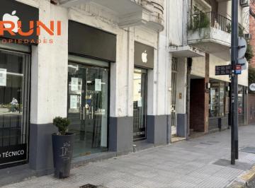 Local comercial · 90m² · Av Luis María Campos Al 1400 | Belgrano | Local Comercial con Frente Vidriado | Alquiler