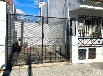 PH · 45m² · 2 Ambientes · 1 Cochera · PH 2 Amb con Patio - Hermoso Barrio en Temperley