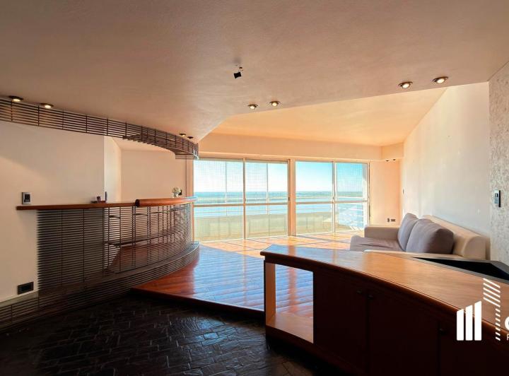 Departamento · 175m² · 4 Ambientes · 1 Cochera
