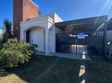 Casa de 7 ambientes, Alta Gracia · Vendo Casa con Pileta Galeria y Cochera en Reserva Tajamar Apta Credito