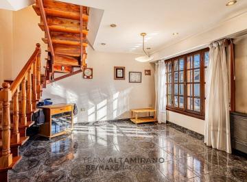 Casa · 73m² · 3 Ambientes · 1 Cochera · Casa en Venta 2 Dorm. en Berisso