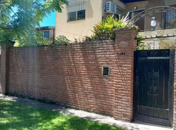 Casa · 120m² · 6 Ambientes · 1 Cochera · Venta Vivienda Multifamiliar Barrio El Rocio