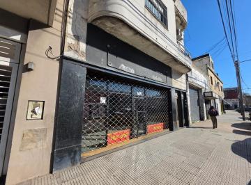 Local comercial · 38m² · 1 Ambiente · Local 6 m de Frente Sobre Vereda de Importante Colegio
