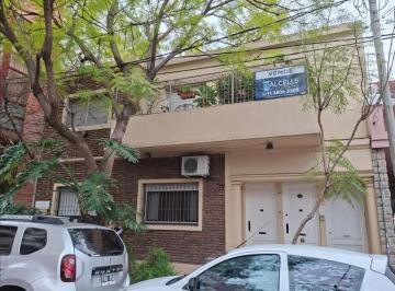 PH de 3 ambientes, Vicente López · Muy Buen PH de 3 Ambientes en Planta Alta Al Frente con Balcon.
