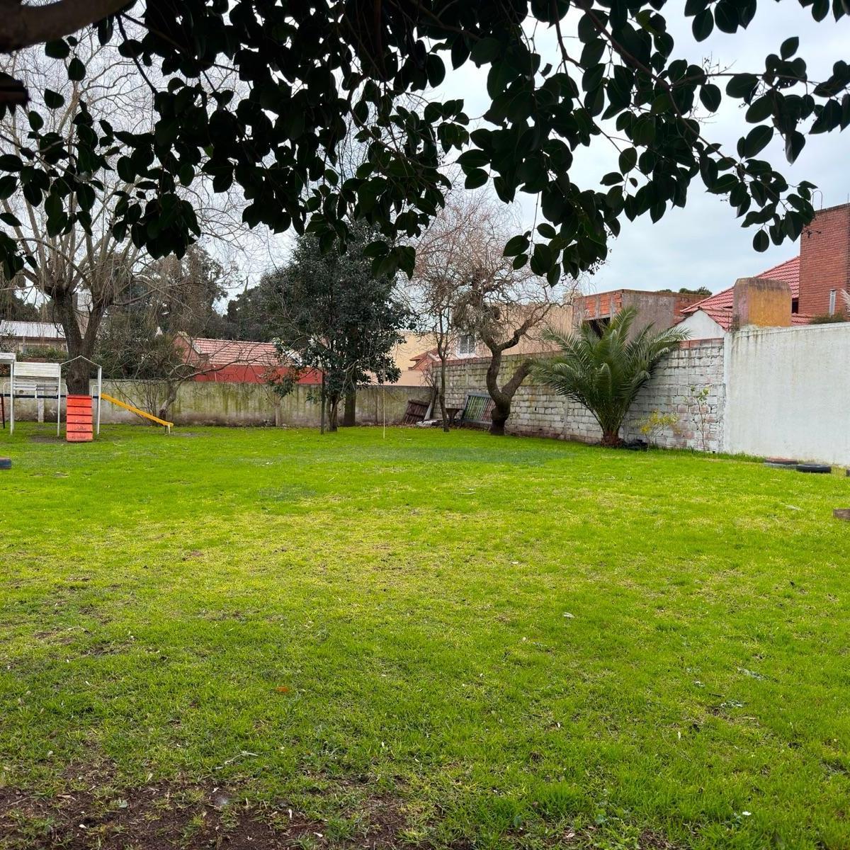 Espectacular lote en venta en barrio Estrada