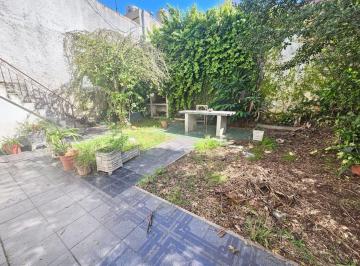 Casa · 128m² · 5 Ambientes · Venta Casa 5 Amb Terraza Jardín Parque Chacabuco