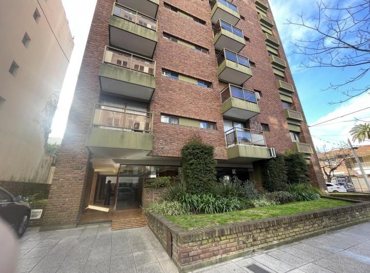 Departamento · 183m² · 5 Ambientes · 1 Cochera