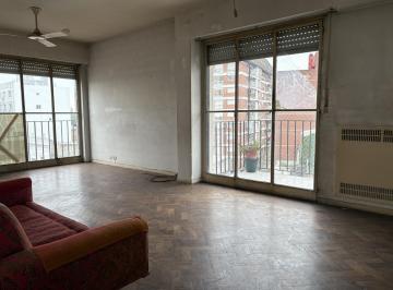 Departamento · 104m² · 4 Ambientes · Venta Departamento en San Isidro Para Refaccionar