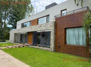 SDT-SDT-242_2 · Casa en Venta en El Delta de Tigre - Isla del Este