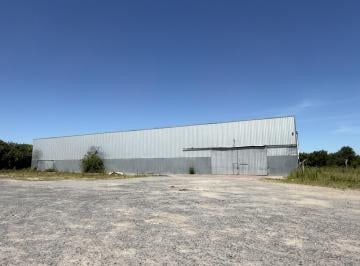 Bodega-Galpón · 6565ha · Predio Industrial de 6.565 m² | Playa de 9.100 m² | Ruta 2 y Ruta 36
