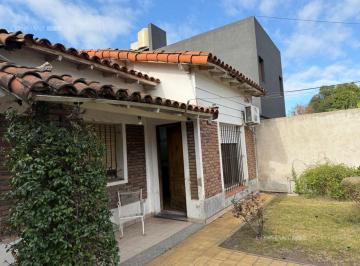 Casa · 117m² · 4 Ambientes · 4 Cocheras · Casa - Manuel B Gonnet