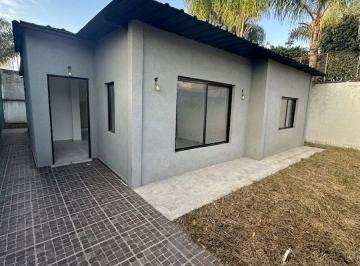 Casa · 69m² · 3 Ambientes · 1 Cochera · PH en Merlo Apto Crédito