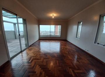 Departamento · 105m² · 5 Ambientes · 1 Cochera · Piso Completo en Barrio Norte con Terraza de Uso Exclusivo