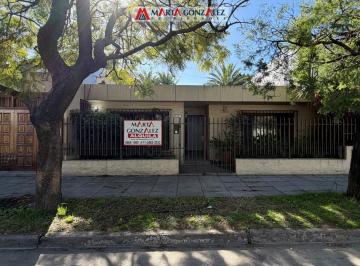 Casa · 100m² · 4 Ambientes · 1 Cochera · Casa en Alquiler