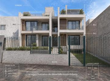 Casa · 170m² · 6 Ambientes · 1 Cochera · Venta Casa en Lote Propio a Refaccionar