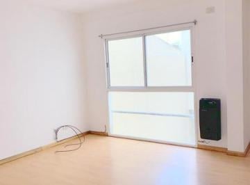 Departamento · 41m² · 2 Ambientes · 1 Cochera · Departamento 2 Amb con Cochera m Estacion Beccar