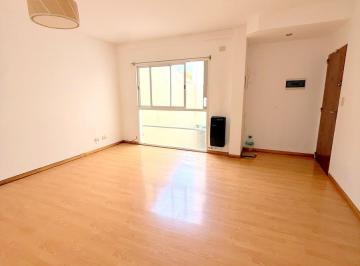 Departamento · 41m² · 2 Ambientes · 1 Cochera · Departamento 2 Amb con Cochera m Estacion Beccar