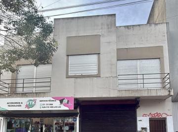 Local comercial · 130m² · 3 Ambientes · Local Comercial en Alquiler | 130 m² | Calle 12 | Salón Oficinas