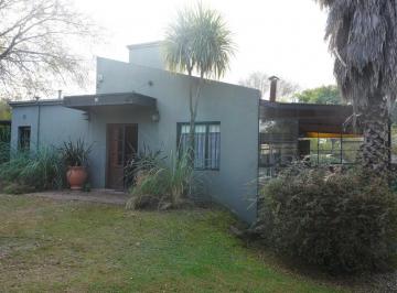 Casa · 182m² · 5 Ambientes · 3 Cocheras · Casa en Venta en Barrio Cumbres de Villa Allende | 3 Dorm. y Gran Parque