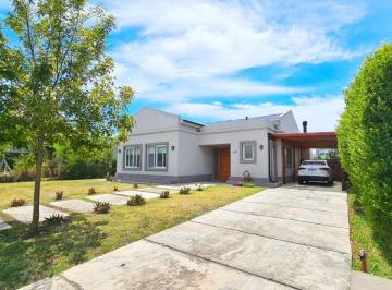 Casa · 113m² · 4 Ambientes · 2 Cocheras · Venta Casa 4 Amb Barrio San Gabriel, Villanueva
