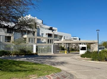 Departamento · 105m² · 5 Ambientes · 1 Cochera · Se Vende Departamento 3 Dorm y Cochera - Pacifico Valle Escondido