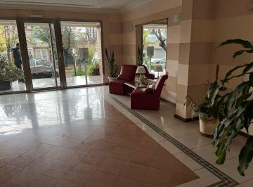 Departamento de 4 ambientes, La Matanza · Departamento de 80 m² con 3 Dorm. en Alquiler en Ramos Mejía