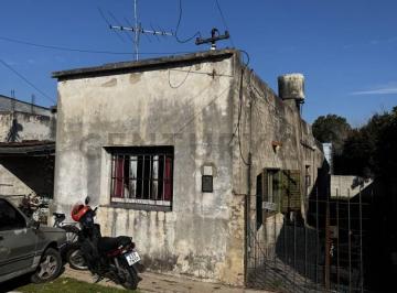 Terreno · 100m² · Lote con Casa a Demoler | 30 Bis Entre 476 y 477 | City Bell